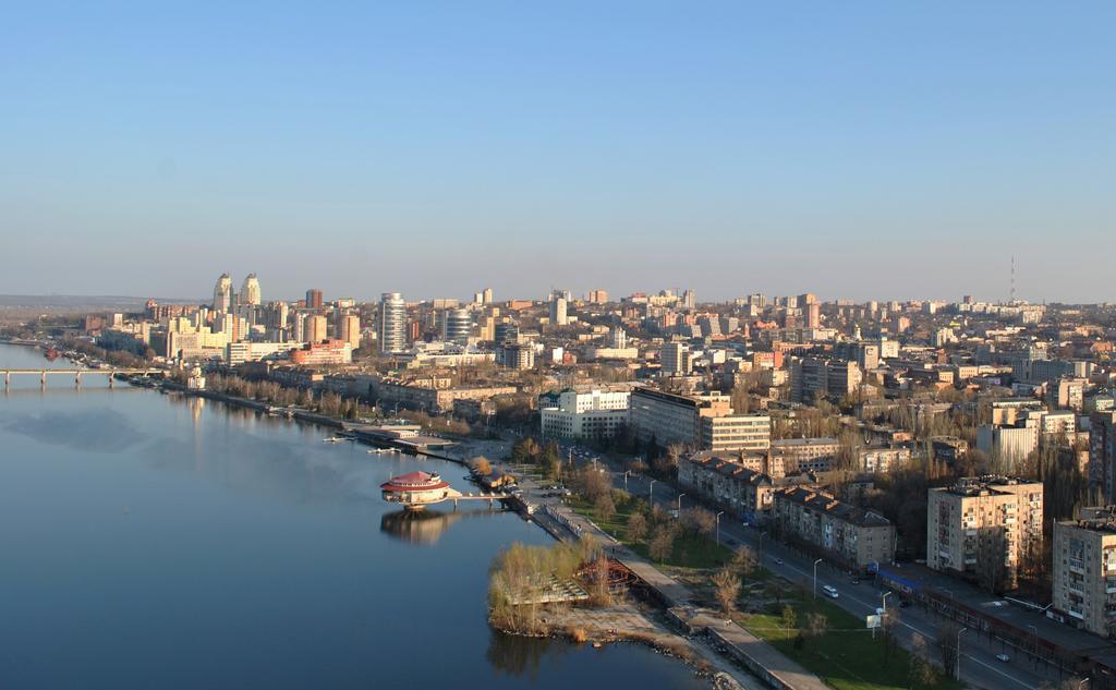 Zhovtneviy Hotel Dnipro Dış mekan fotoğraf
